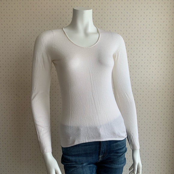 Giorgio Armani Cream Beige Thin Lightweight Sweater Top sz 42 PW3 - Picture 1 of 6